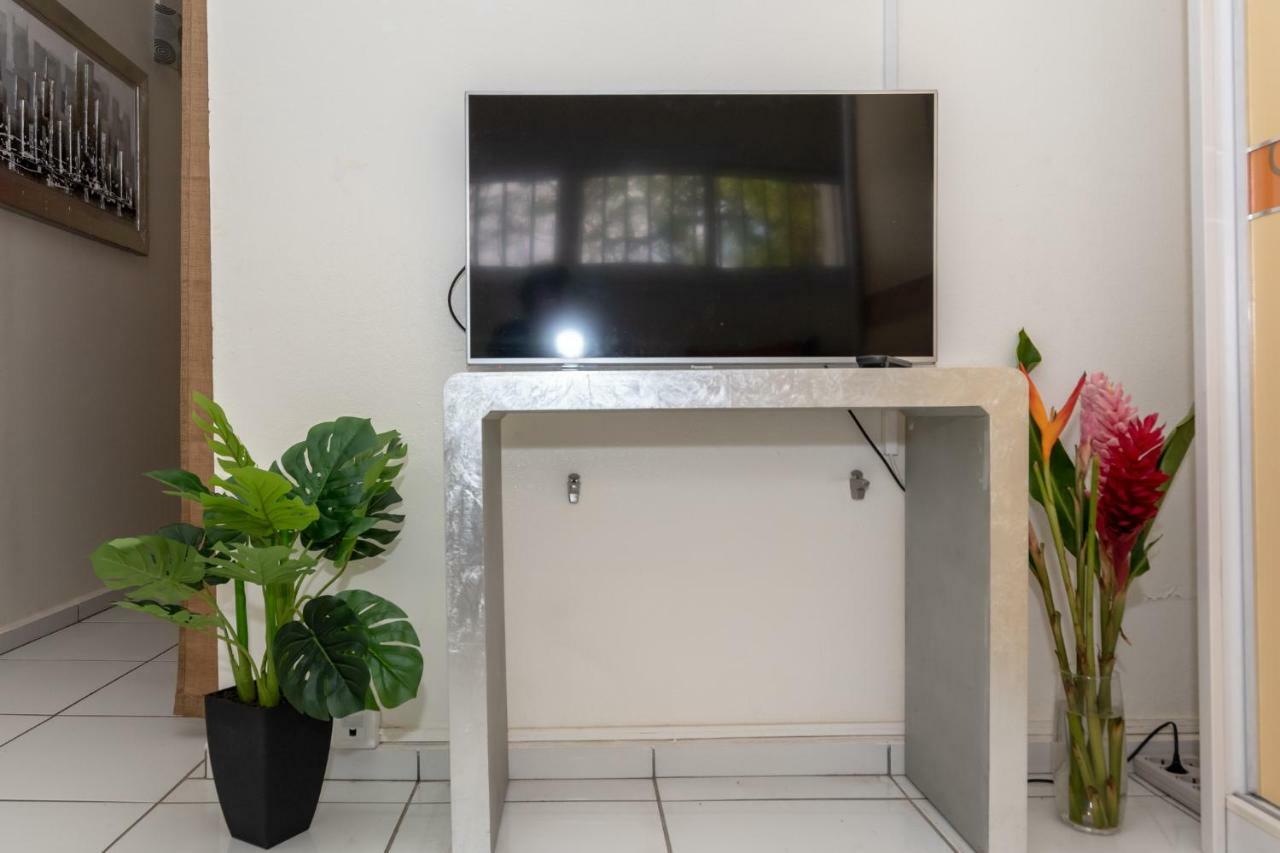 79 Résidence Fleur D'epée - Gosier Appartement *